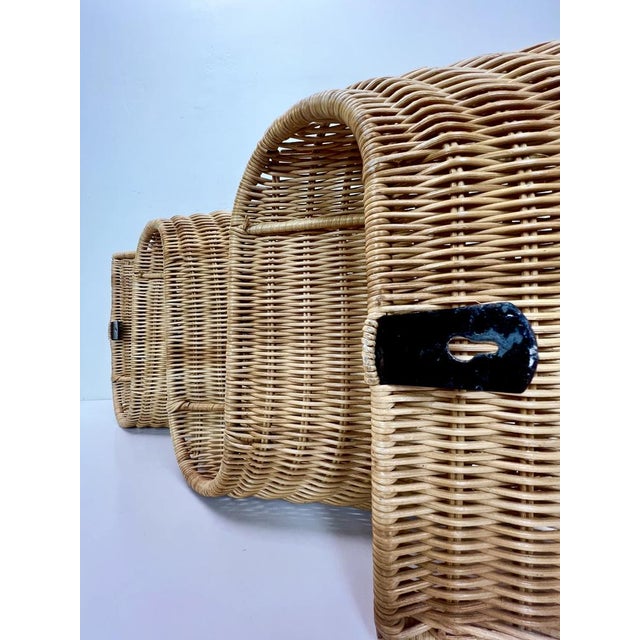Mid-Century Rattan Wall Mounted Magazine Holder, Italy, 1970s For Sale - Image 10 of 14