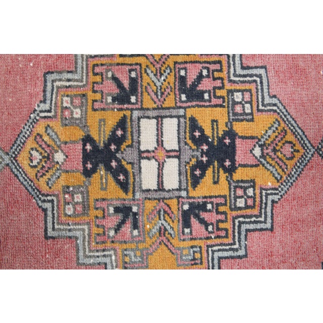 1970s Turkish Oushak Handmade Wool Cotton Pink Area Rug For Sale - Image 4 of 10