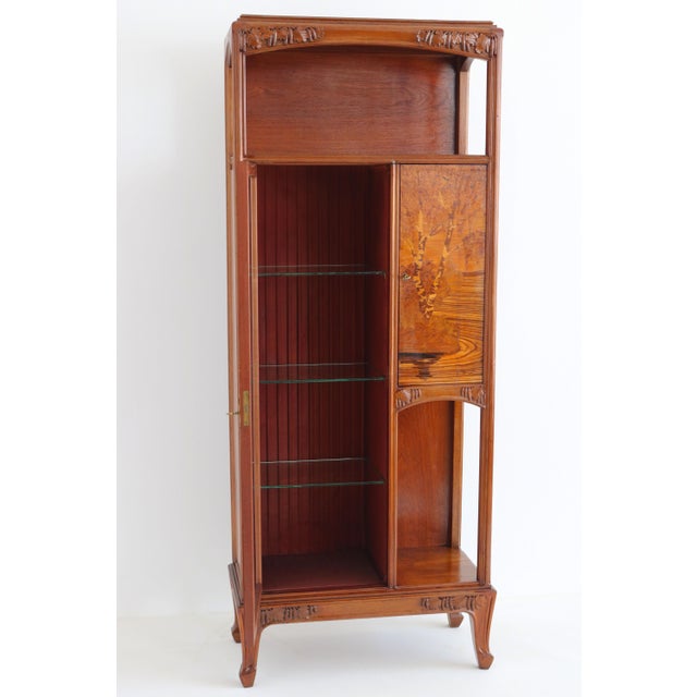 Art Nouveau Marquetry Display Cabinet by Louis Majorelle, France, 1900 For Sale - Image 13 of 18