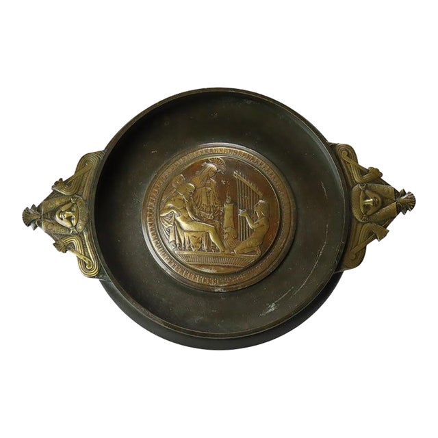 1880 Egyptian Revival Figural Relief Bronze Tazza For Sale