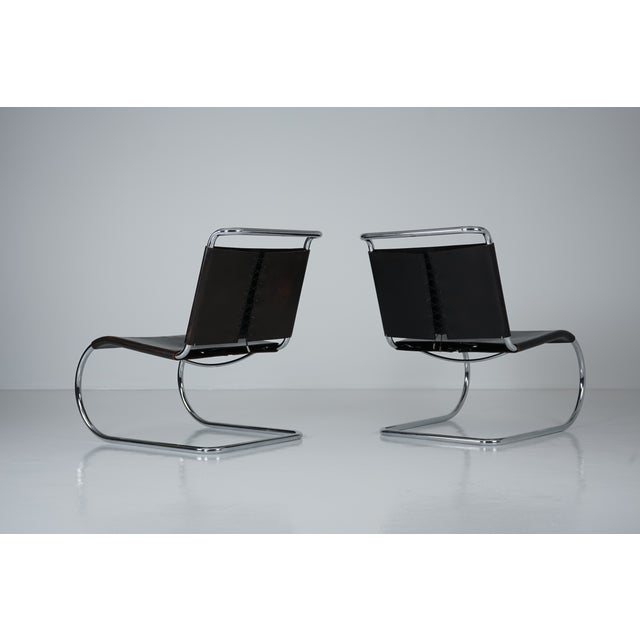 1960s MR30 Tubular Steel Armchair with Black Leather by Ludwig Mies Van Der Rohe for Knoll, 1960s, Set of 2 For Sale - Image 5 of 18