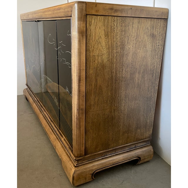 Asian Inspired Lacquered Sideboard by Bernhardt Flair Division/Circa 1970 For Sale In Miami - Image 6 of 10