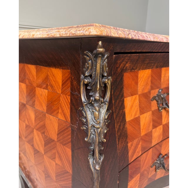 Louis XV Commode in Brass and Wood For Sale - Image 3 of 15