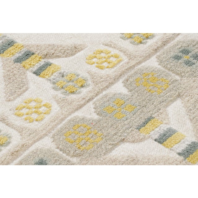 Textile Rug & Kilim’s Scandinavian Style Rug in Off-White and Beige Geometric Patterns - 13x18 For Sale - Image 7 of 8