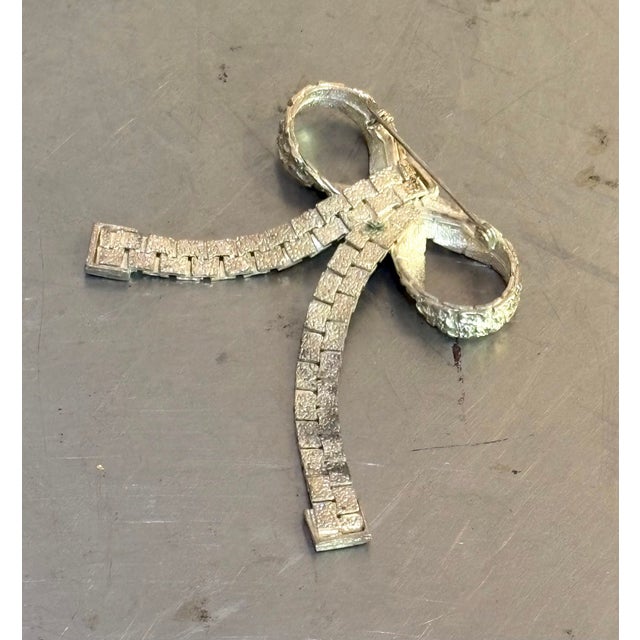 Mid-Century Modern Silver Tone Bow Brooch For Sale - Image 3 of 4