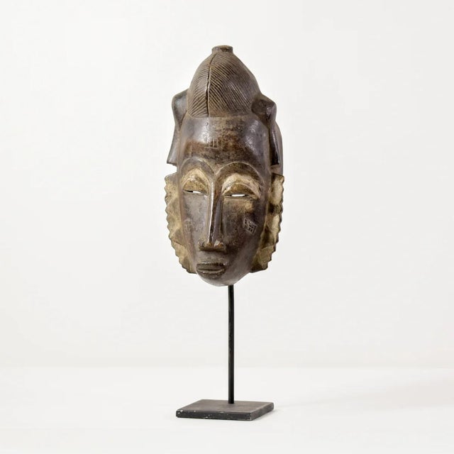Early 20th Century Yaure Baule Portrait Mask Côte d'Ivoire For Sale In Denver - Image 6 of 12