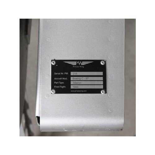 2000 - 2009 Private Wing Table, England, 2000s For Sale - Image 5 of 18