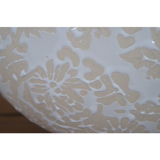 Vintage Ei8hteen Karat White Amabilis Orchid Glazed Ceramic Tulip Bud Vase For Sale - Image 10 of 11