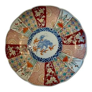 Antique Late 19th Century Japanese Imari Style Scalloped Plate With Kirin
