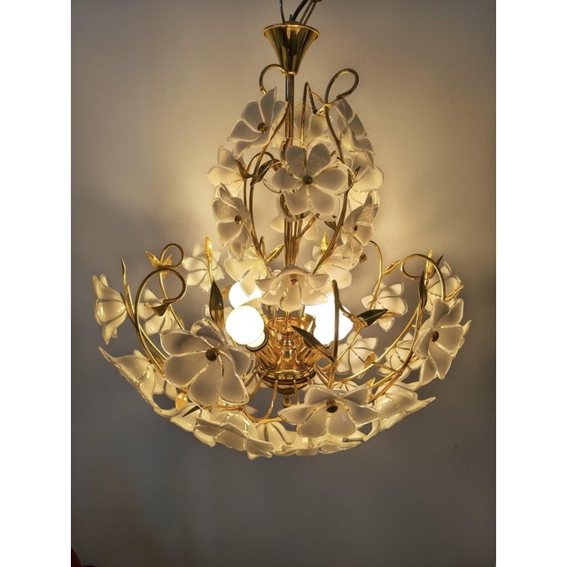 Murano Glass White Flowers Chandelier, 1970s For Sale - Image 9 of 18
