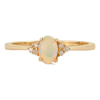 Natural Oval Cabochon Opal Ring With Trio Diamonds in 14k Yellow Gold Size 6 For Sale