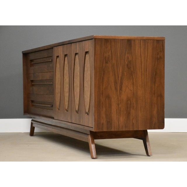 Young Manufacturing 1960s Refinished Walnut and Burl Long 78” Dresser by Young Manufacturing For Sale - Image 4 of 9