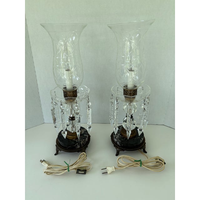 1960s Pair of Vintage Crystal Prism Boudoir Lamps With Marble Bases and Etched Glass Shades For Sale - Image 5 of 12