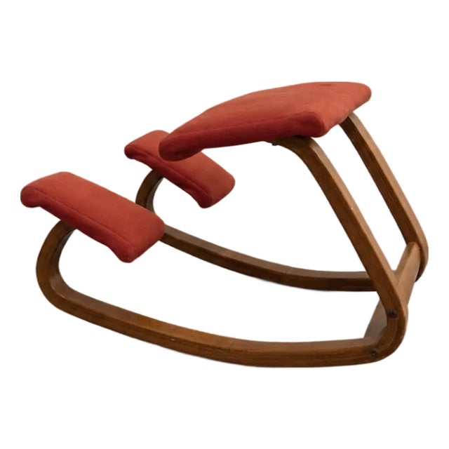 Mid Century Modern Westnofa Balans Variable Kneeling Chair – Original Norwegian Ergonomic Bentwood Chair in Red Upholstery For Sale