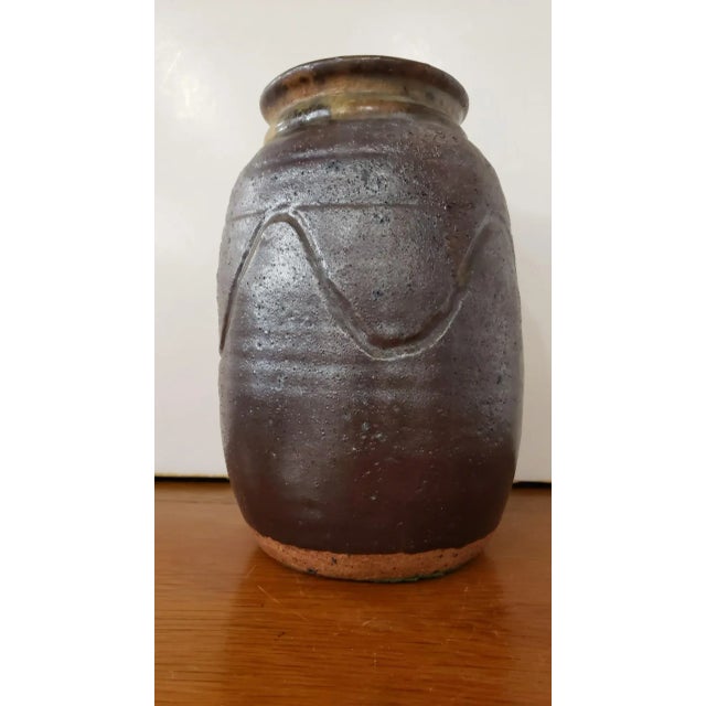 American Mid 20th Century Carolina Redware Pottery Vase For Sale - Image 3 of 7
