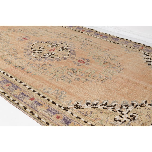 Tan Mid 20th Century Traditional Oushak-Style Medallion Rug For Sale - Image 8 of 9