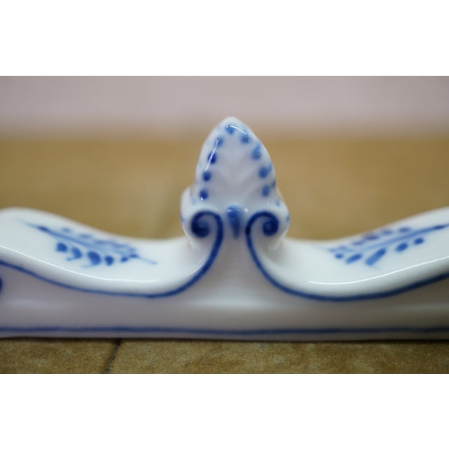 Antique Royal Copenhagen Denmark #134 Blue Fluted Knife Rest 3" For Sale - Image 11 of 12