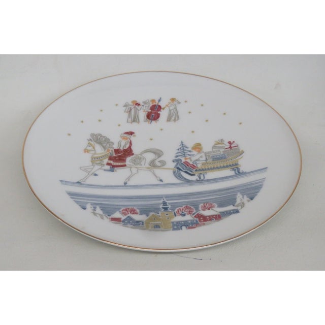 Mid-Century Modern Hg Selb Heinrich Bavaria Germany Christmas Collector Plate Santa and Sled 4902b For Sale - Image 3 of 12