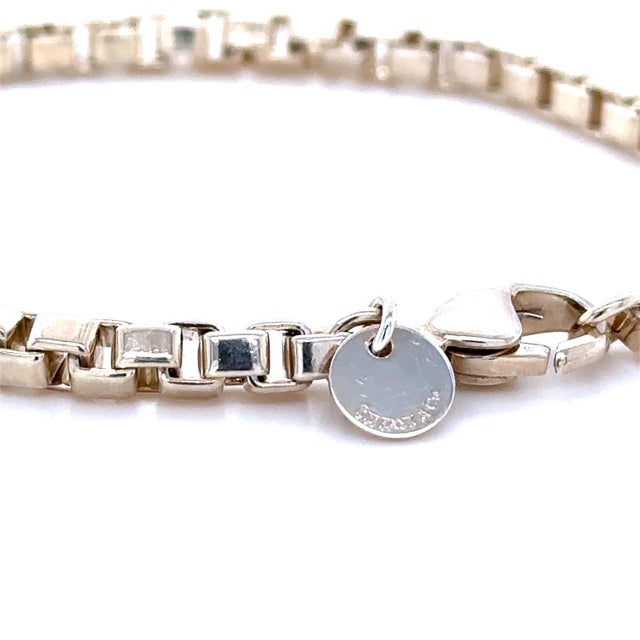 2020s Tiffany & Co. Sterling Silver Venetian Square Link Chain Bracelet 14g For Sale - Image 5 of 7