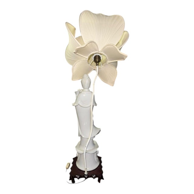 Vintage Buddhist Blanc De Chine Guanyin Porcelain Lotus Flower Lamp For Sale - Image 4 of 8