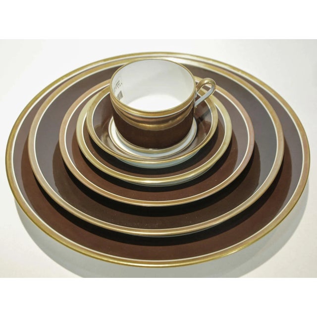 Richard Ginori Richard Ginori Contessa Brown and Gold Porcelain Dinner Service, 93 Pieces, Italy, 1980s For Sale - Image 4 of 12