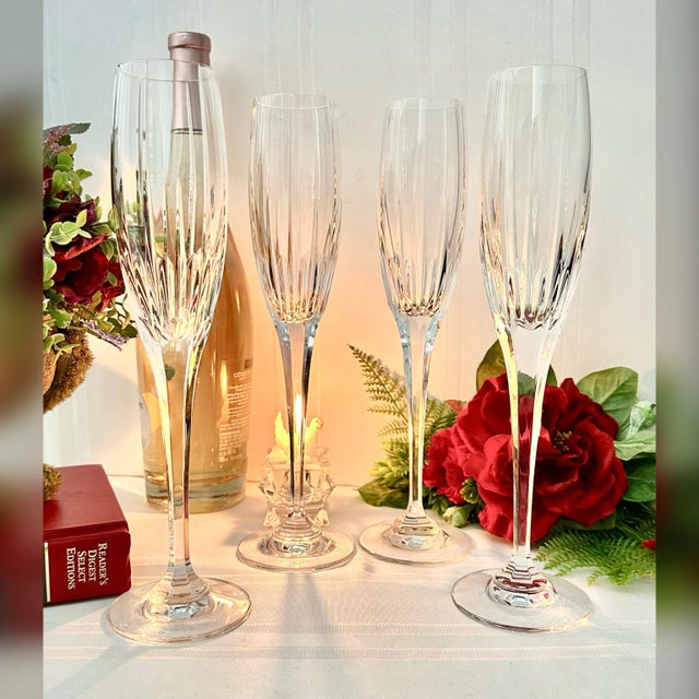 This is for a wonderful vintage set of 4 Mikasa Crystal Champagne Flutes in the Arctic Lights pattern. These Mikasa...
