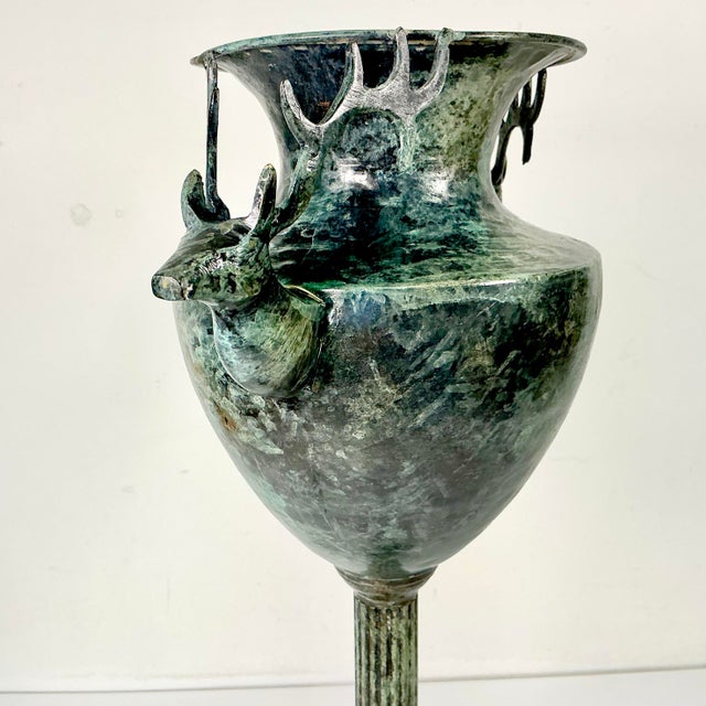 1970s Vintage Neoclassical English Stag Head Faux Verdigris Green Tole Pedestal Urn Vase. For Sale - Image 4 of 15