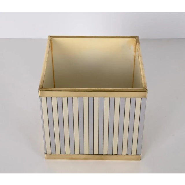 Mid-Century Italian Cubic Brass and Chromed Metal Newspaper Rack, 1970s For Sale - Image 9 of 18