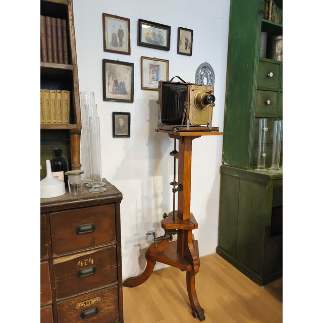Studio Camera with Original Wooden Stand and Other Accessories, Late 19th Century, Set of 5 For Sale - Image 18 of 18
