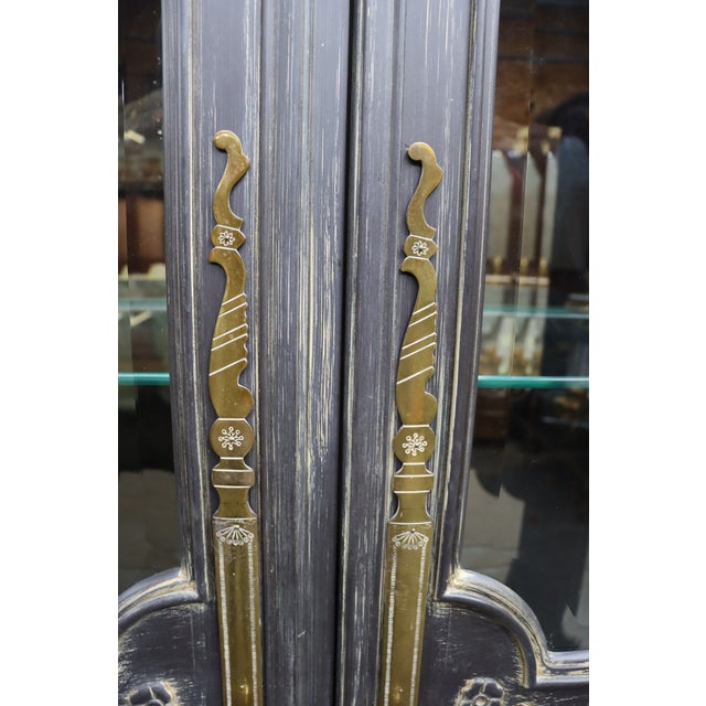 Black Late 20th Century French Provincial Style Carved Display Cabinet / Vitrine For Sale - Image 8 of 18