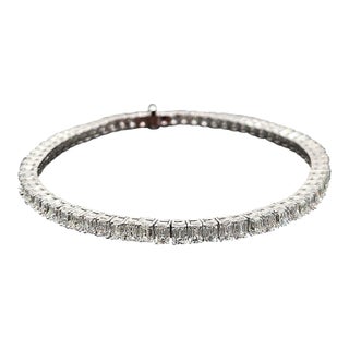 7.65 Ct Emerald Cut Diamond Tennis Bracelet For Sale