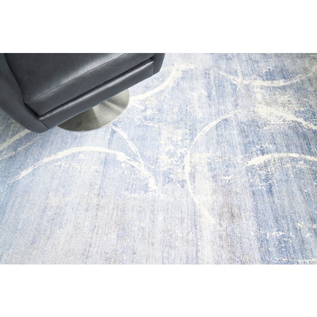 Textile Exquisite Rugs Fine Pure Silk Hand-Knotted Silk Blue/Gray/Ivory Rug-9'X12' For Sale - Image 7 of 8