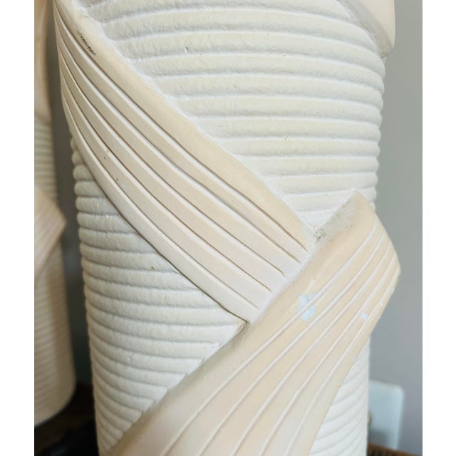 Cream Vintage 1970’s Pair of Ceramic Textured Cylinder Table Lamps by Ross For Sale - Image 8 of 10