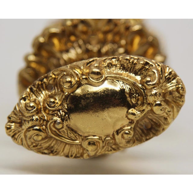 Traditional Mid 20th Century Ornate Oval Brass Door Knob Set With Ornate Rosettes For Sale - Image 3 of 5