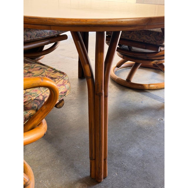 Outdoor Rattan Dining Set With Extension Round Table and 4 Swivel Chairs Mid-Century Modern 1970s For Sale - Image 11 of 12