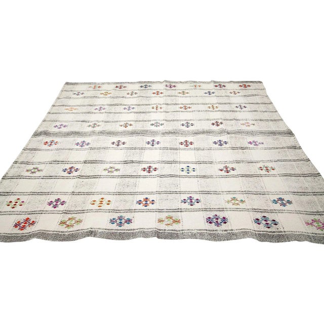 Vintage Modern Turkish Adana Kilim Rug For Sale - Image 4 of 7