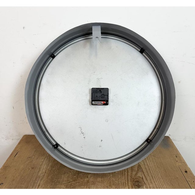 Large Industrial Grey Factory Wall Clock from Chronotechna, 1950s For Sale - Image 16 of 17