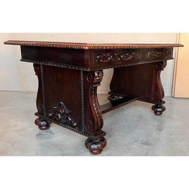 19th Century French Renaissance Desk with Three drawers For Sale In Miami - Image 6 of 18