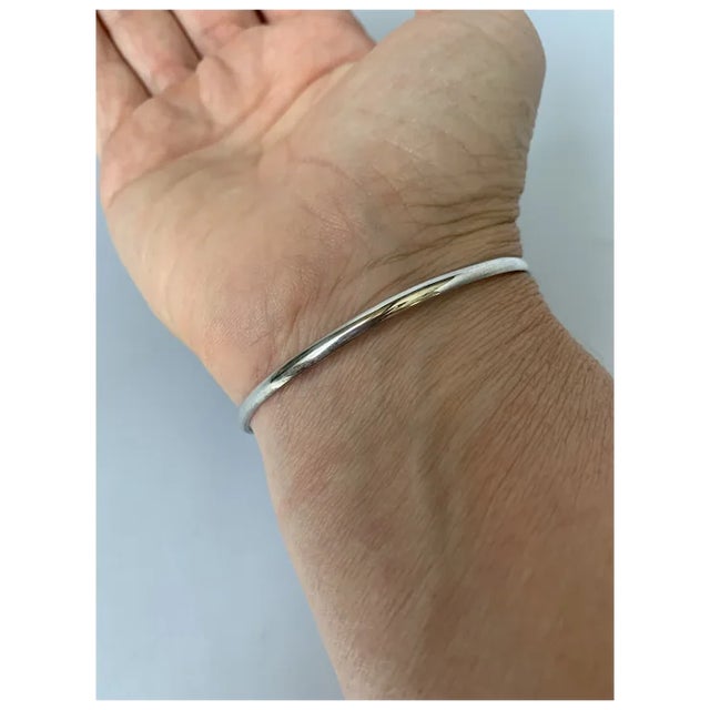 Late 20th Century Sterling and Larimar Hook Bangle For Sale - Image 9 of 10