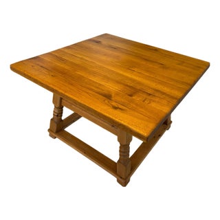 Farmhouse Dining Table in Pine For Sale