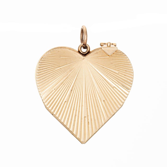 Vintage Heart Pendant Opens 14k Gold Engine Turned Mid Century Book Locket For Sale - Image 4 of 8