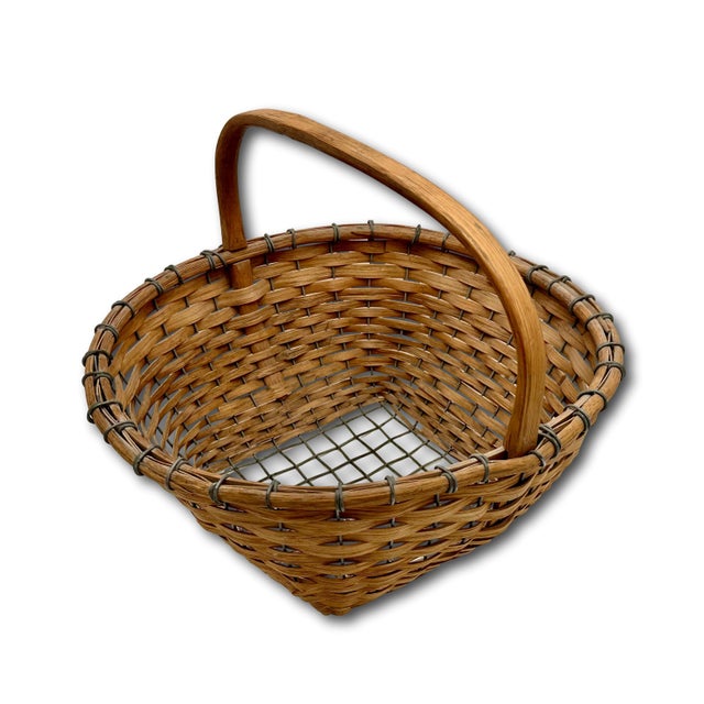 Large Authentic Vintage Steel Wire & Ash Wood Splint Massachusetts Famous Ipswich Clam Diggers Gathering Basket For Sale - Image 9 of 18
