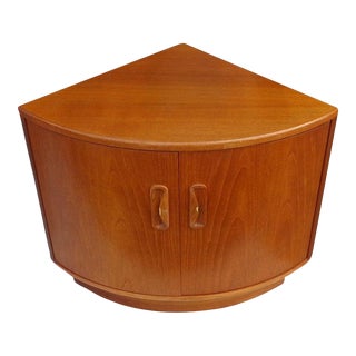 Mid-Century Modern Danish Teak Corner Cabinet Side Table For Sale
