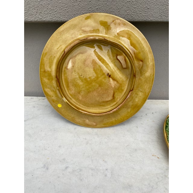 19th Century Majolica Asparagus Plate With Cabbage Leaves Creil & Montereau For Sale In Austin - Image 6 of 10