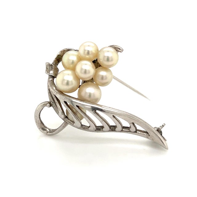 1990s Mikimoto Estate Akoya Pearl Brooch Sterling Silver 6.50 mm For Sale - Image 10 of 10