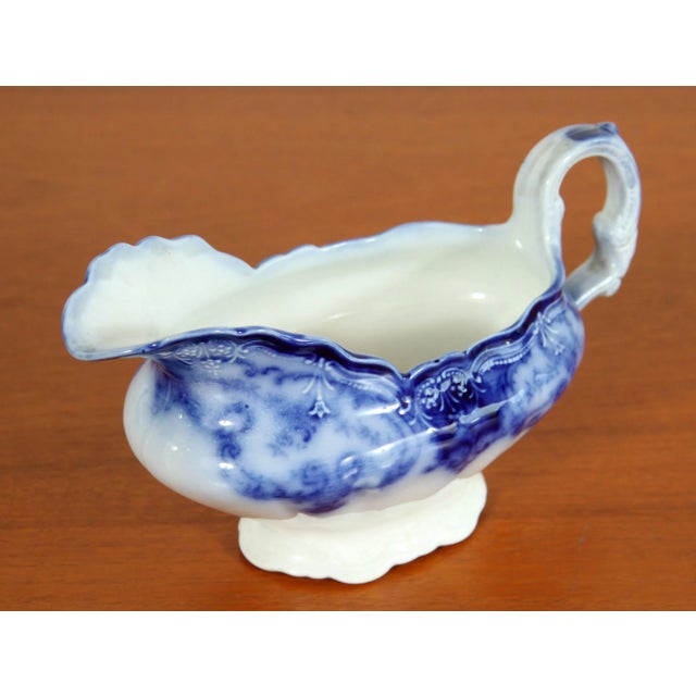 Antique Flow Blue Porcelain Sauce Boat by John Maddock in the Dainty Pattern For Sale - Image 4 of 8
