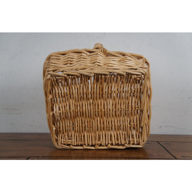 Wood Mid 20th Century Vintage Woven Reed Willow Country Farmhouse Harvest Gathering Basket For Sale - Image 7 of 10
