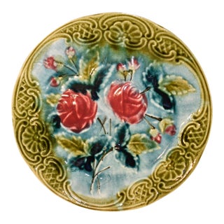19th Century French Majolica Plate With Roses For Sale