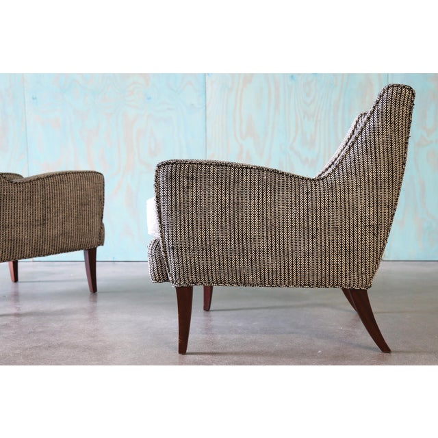 Mid-Century Modern 1950s Ernst Schwadron Style Black and White Wool Boucle Lounge Chair Pair For Sale - Image 3 of 16