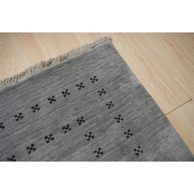 Gray 10x14 Jasmine Alluring Gray Solid Open Modern Handmade Wool Carpet Rug For Sale - Image 8 of 9